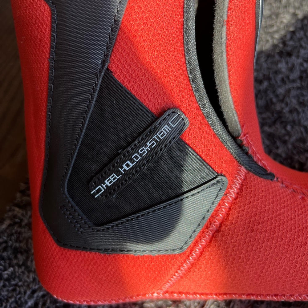 ThirtyTwo Lashed Snowboard Boots (Size 6.5, Recommend for 6) - Picture 13 of 15